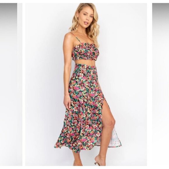 RESA NWT Revolve floral crop top , Size XS - Picture 1 of 9